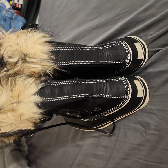 Women's Sz9 Sorel Waterproof Boots - Picture 2 of 9
